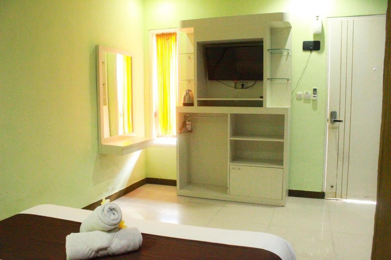 Dedy Beach Inn Kuta Lombok Kültér fotó