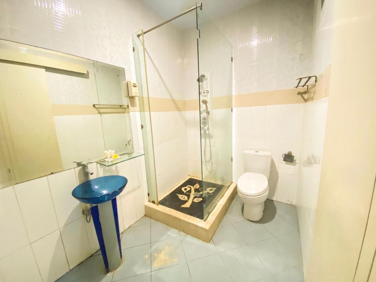 Dedy Beach Inn Kuta Lombok Kültér fotó