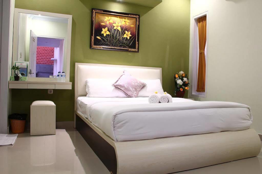 Dedy Beach Inn Kuta Lombok Kültér fotó