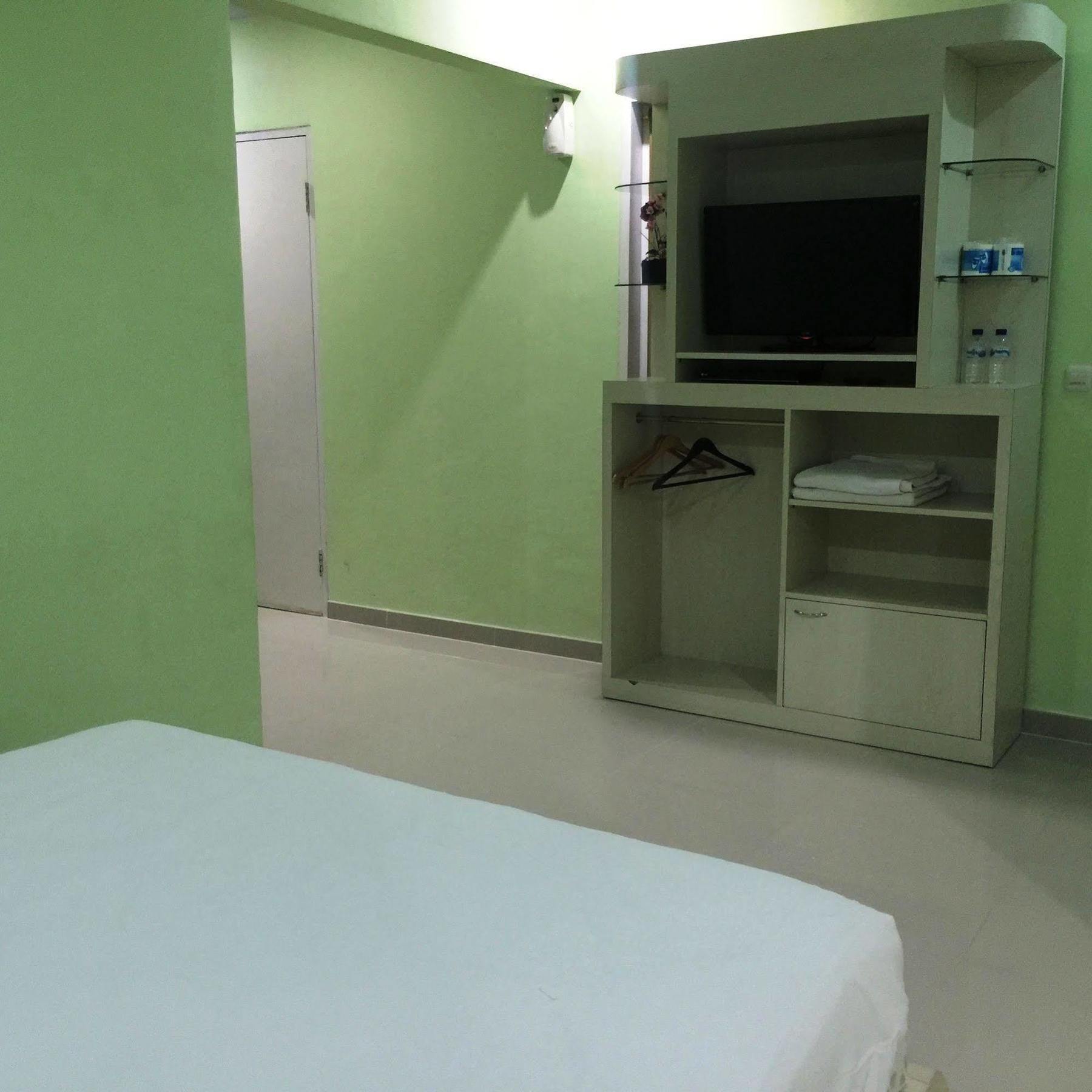 Dedy Beach Inn Kuta Lombok Kültér fotó