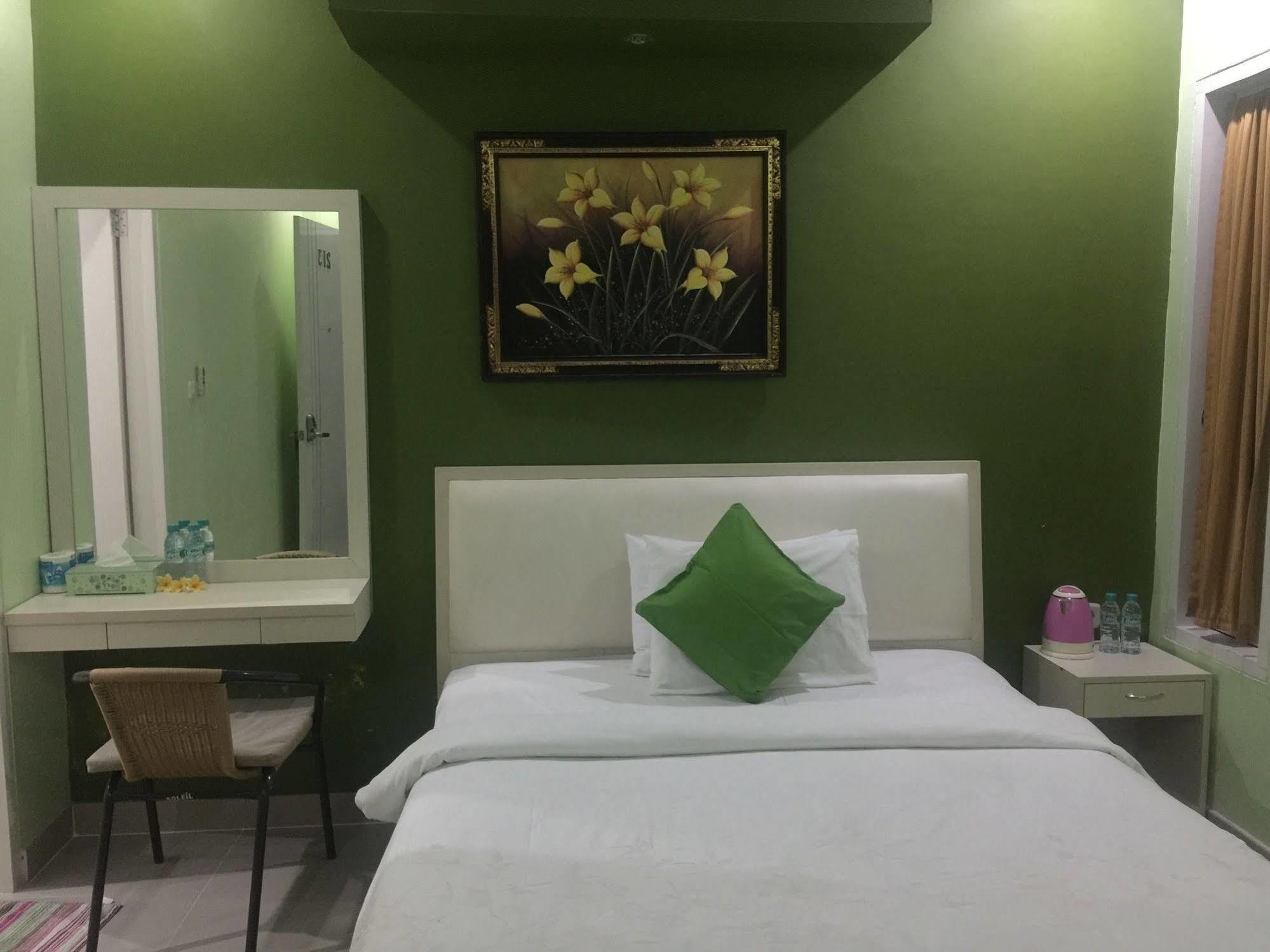 Dedy Beach Inn Kuta Lombok Kültér fotó